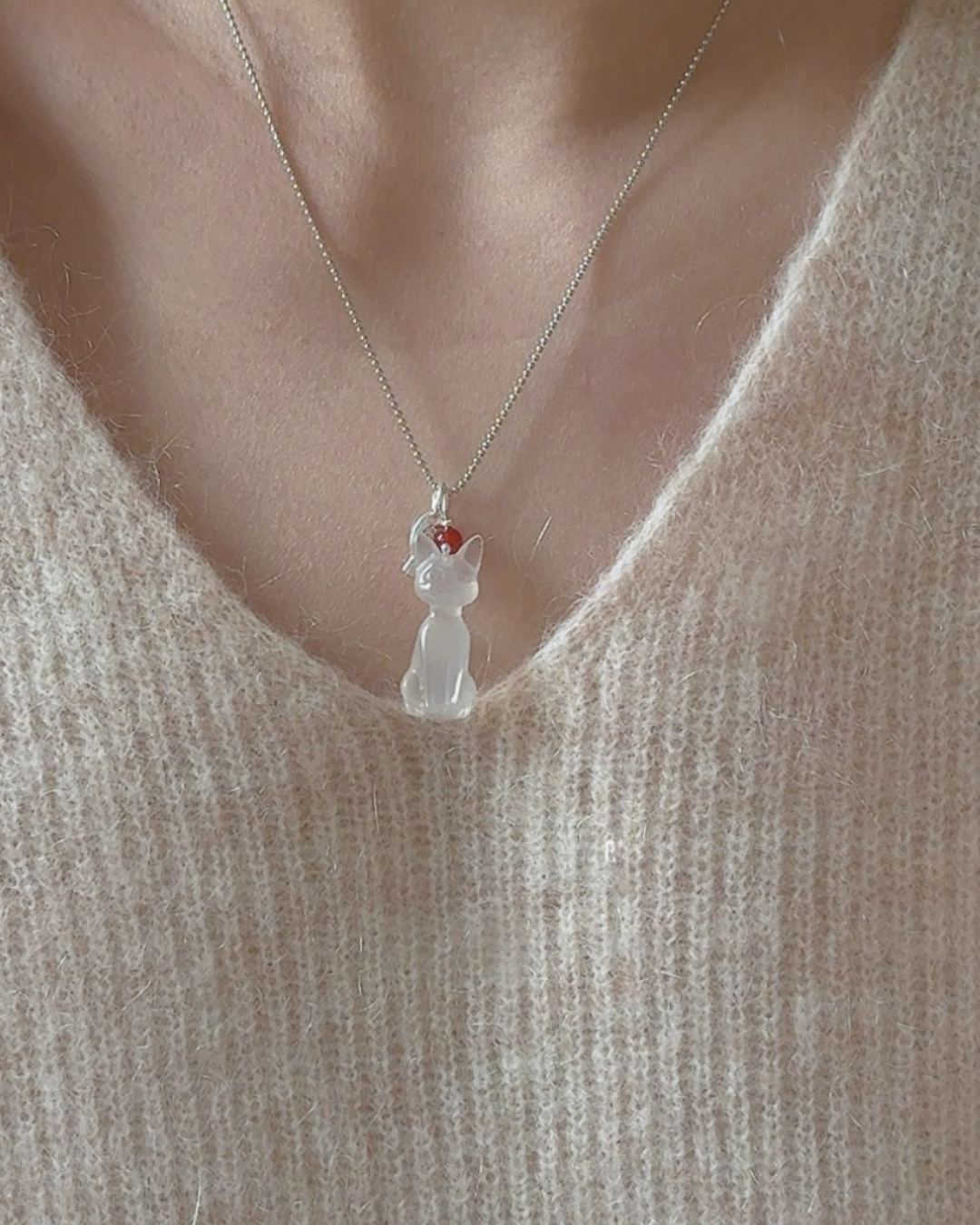 a beloved cat necklace