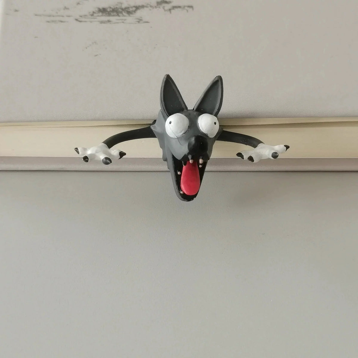 ouch! wolf bookmark πΊπ