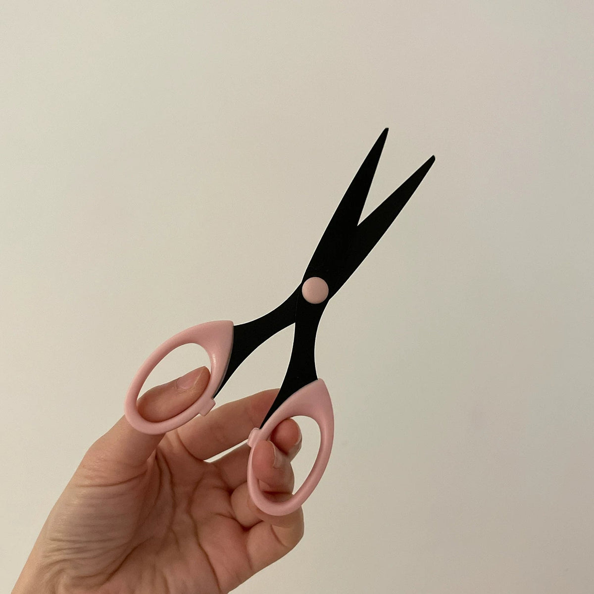 pink scissors
