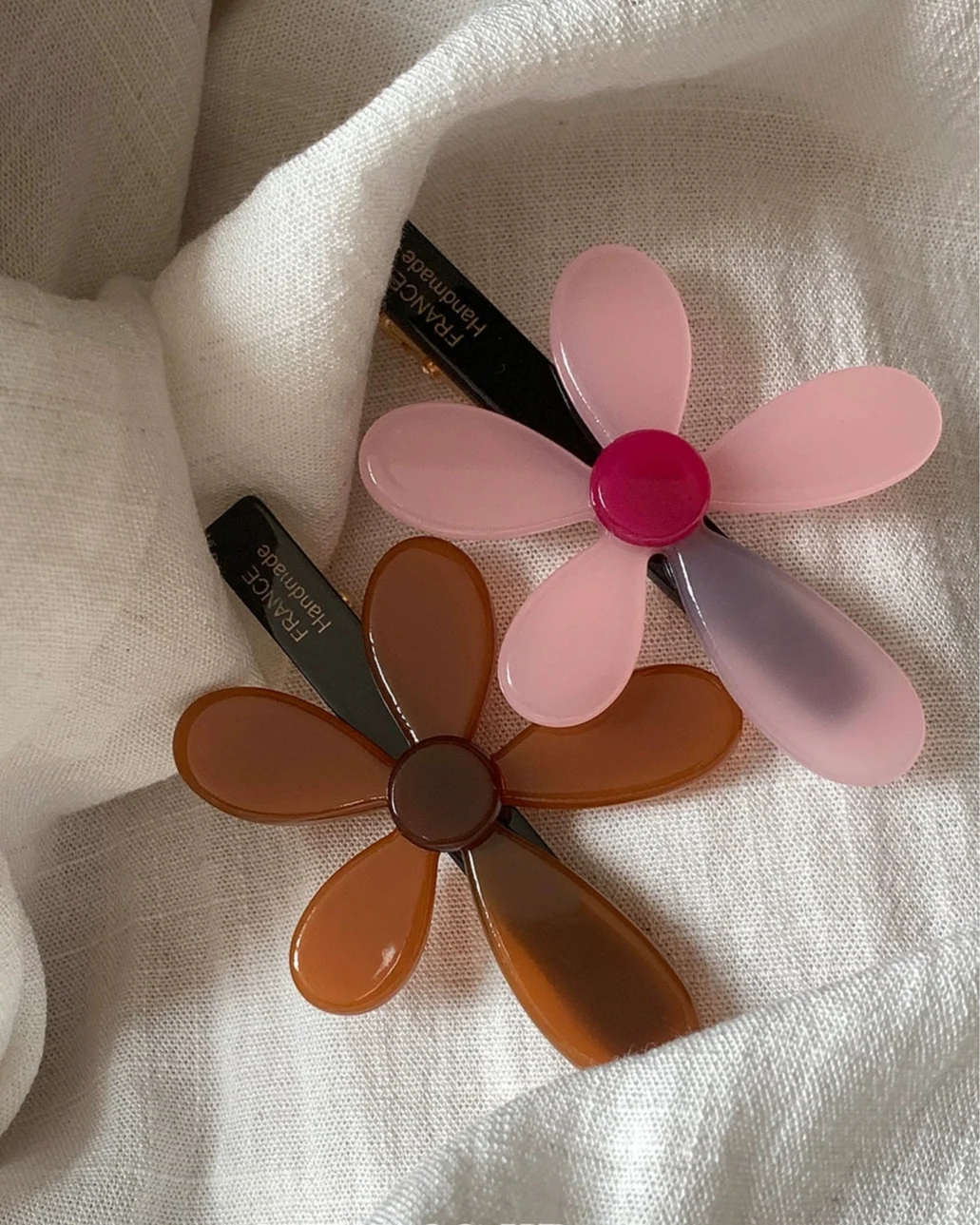 pretty daisy flower hairpin