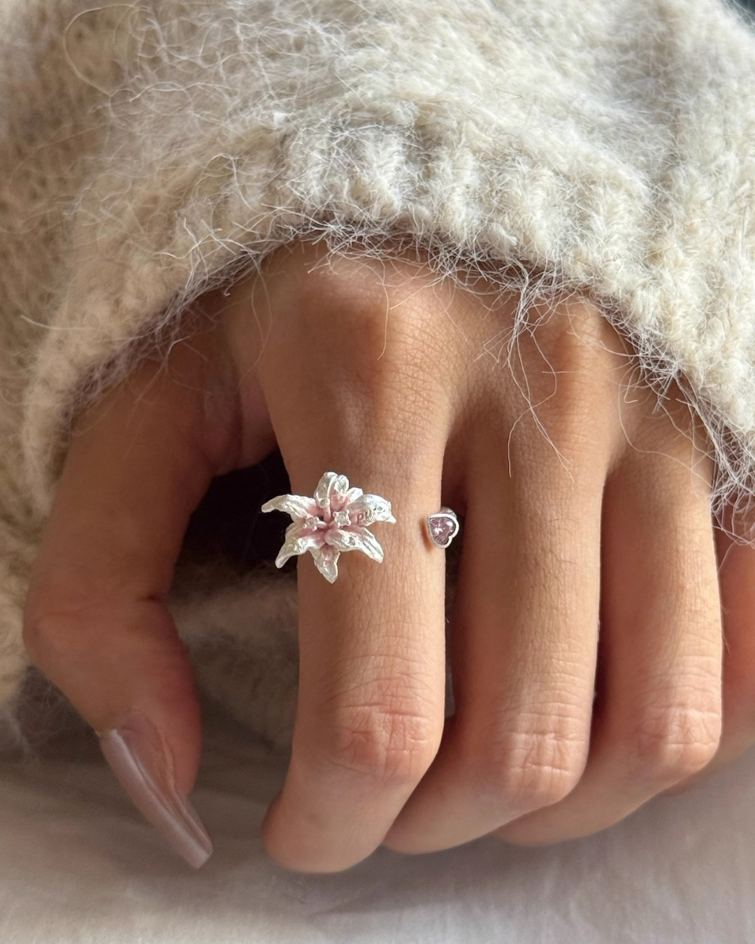lily flower ring