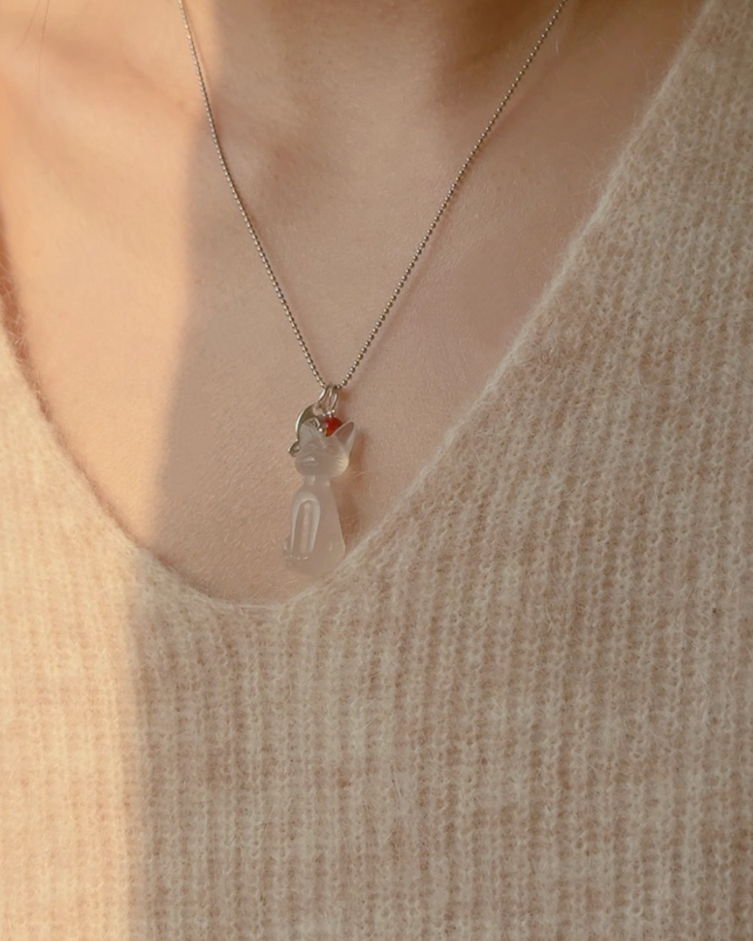 a beloved cat necklace