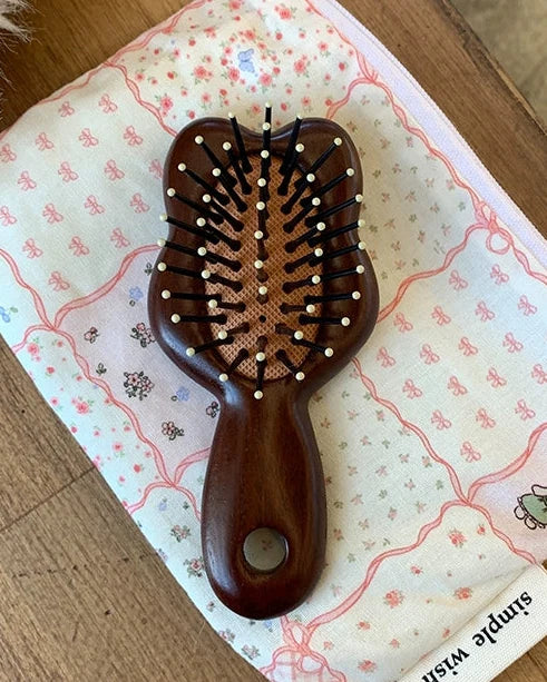 teddy bear wood comb