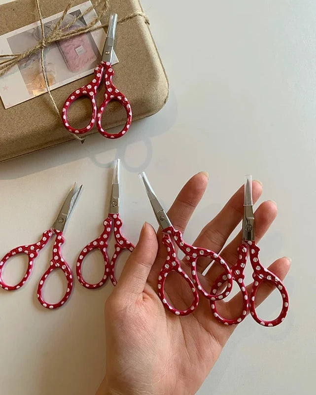 mini polka scissors ✂️